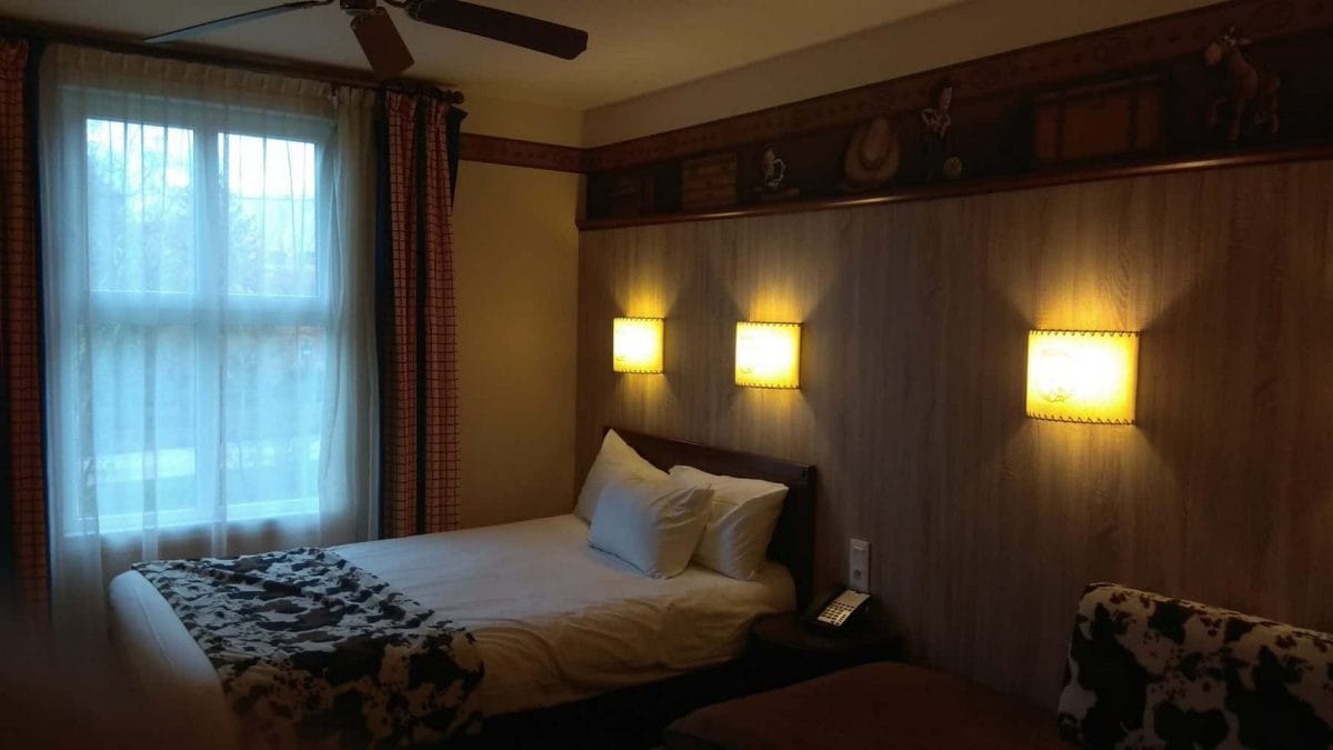 Disneyland Paris Hotel Cheyenne Review