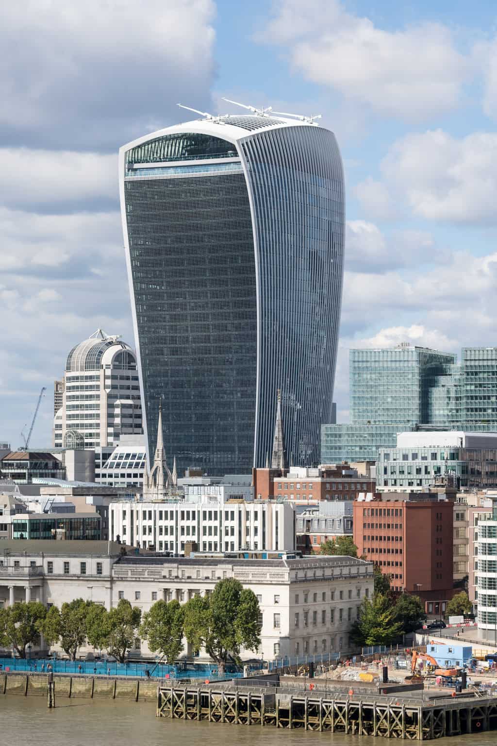 20 Fenchurch Street tower in London