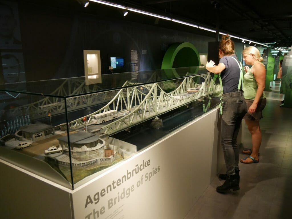 A model of The Bridge of Spies at the German Spy Museum, Berlin