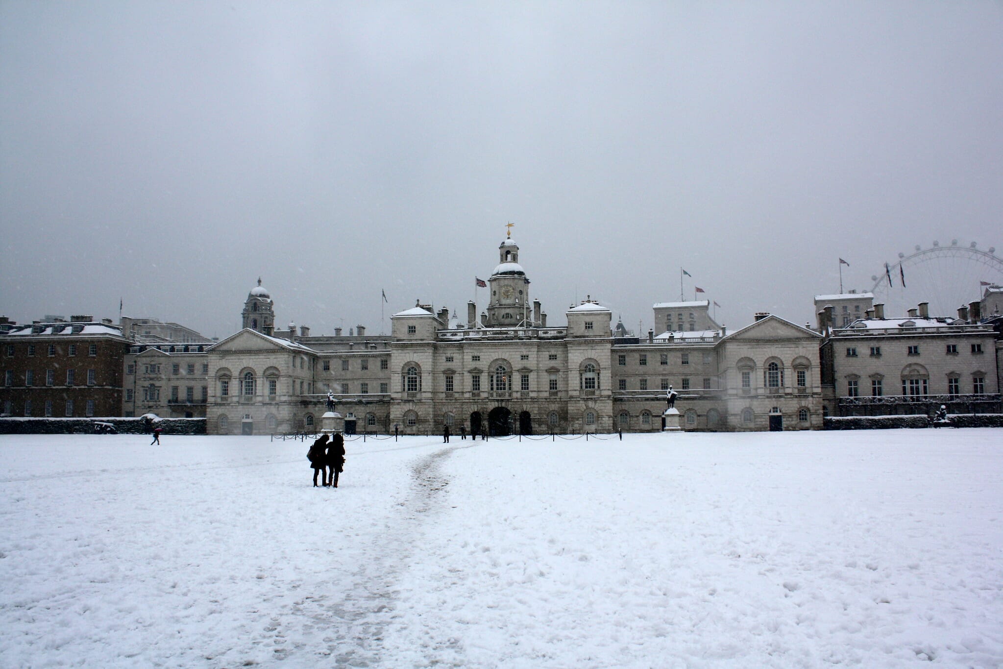 What S The Weather Like In London A Visitor S Guide 2024 Girl Gone   Palace With Snow And London Eye 