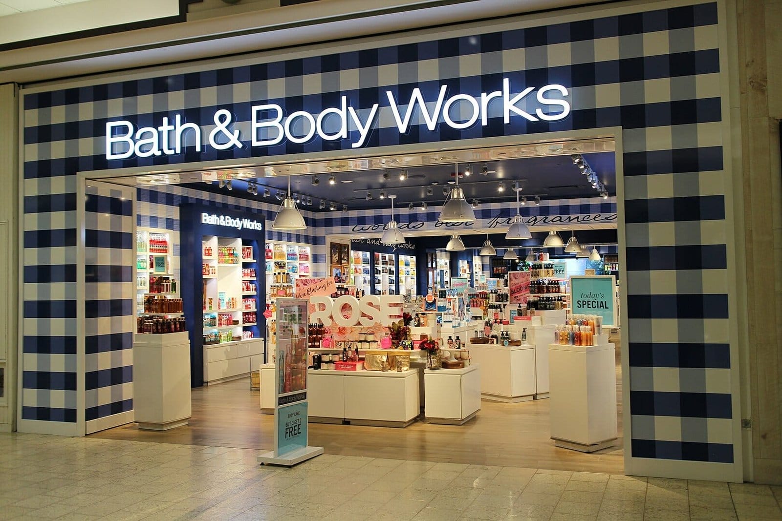 Is there a Bath and Body Works in the UK or London? (2023) - girl gone london