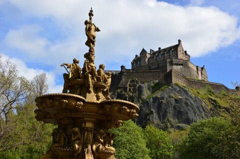 45+ Perfect Indoor Things to Do in Edinburgh in the Rain (2023) - girl ...