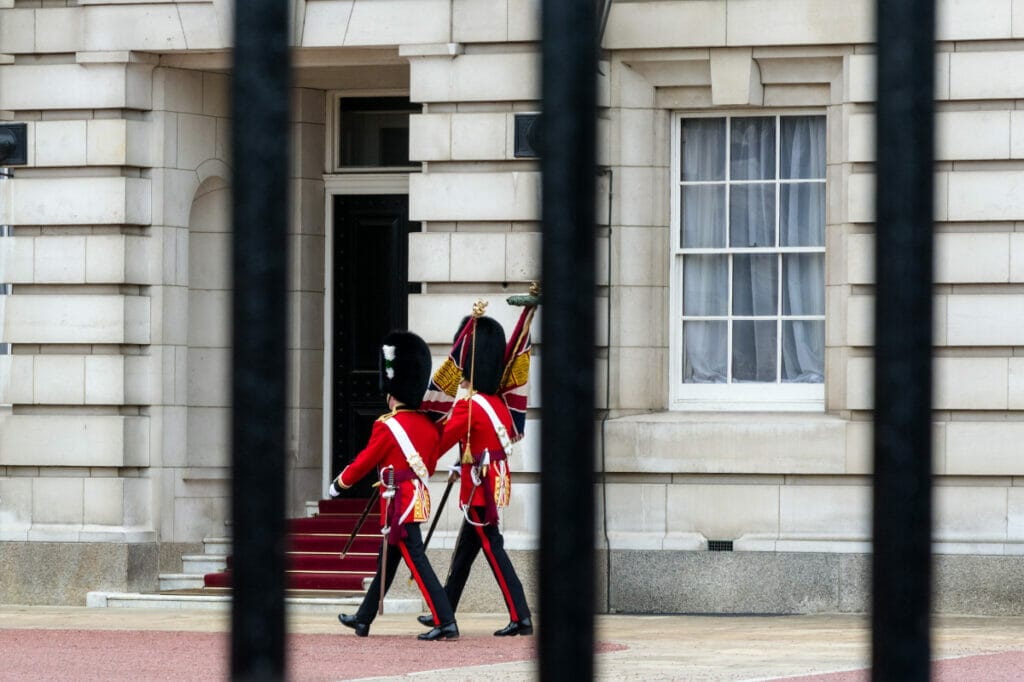 royal tours in london