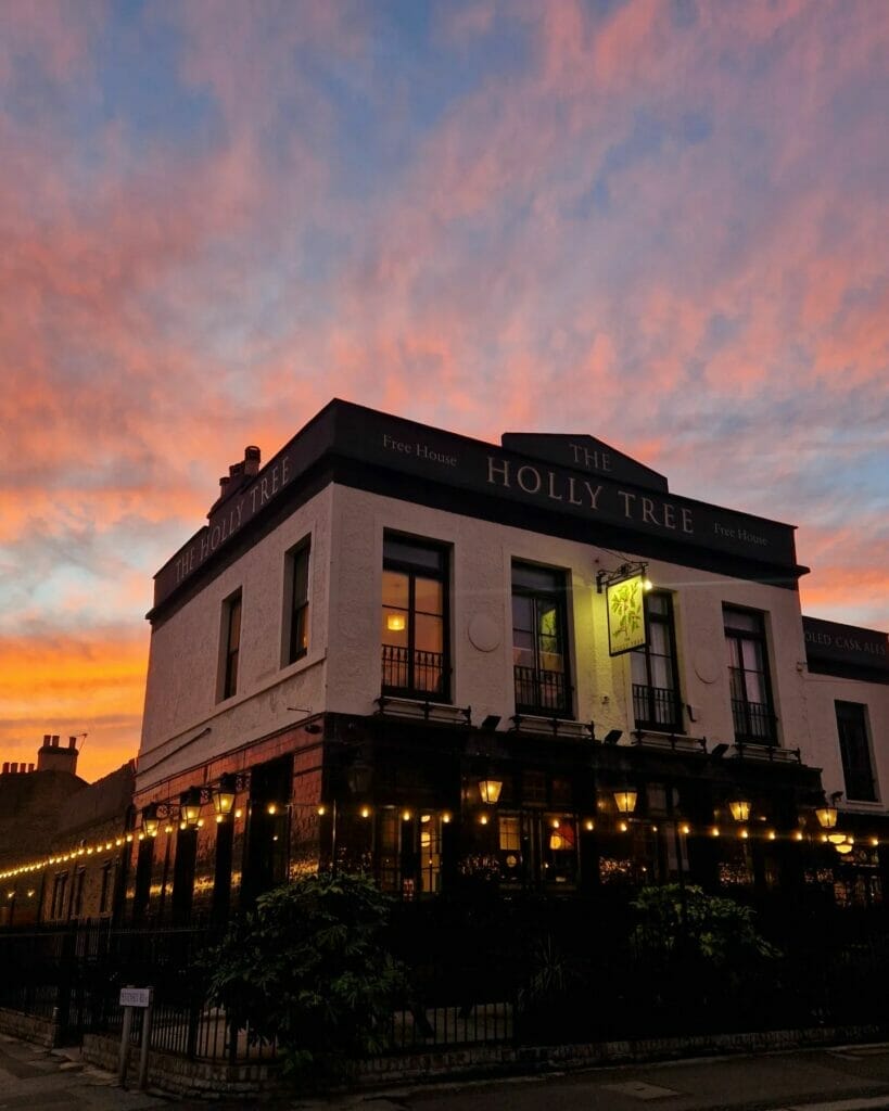 cool pubs to visit in london