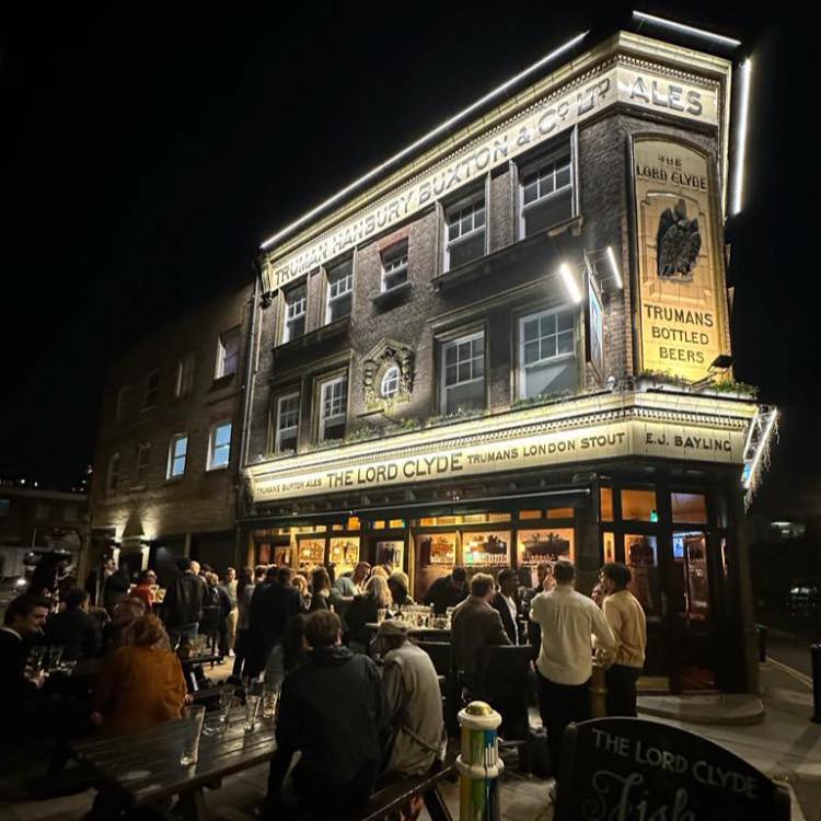 cool pubs to visit in london