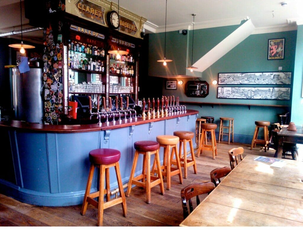 cool pubs to visit in london