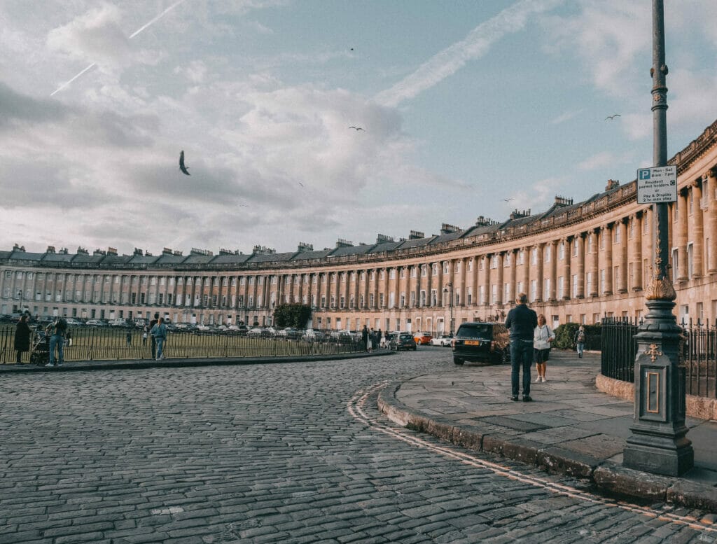 Walking tours of Bath