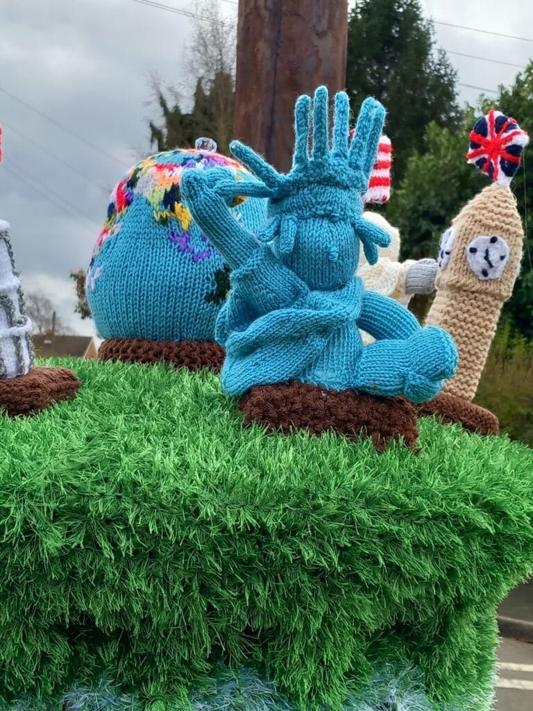 knitted postbox covers pattern