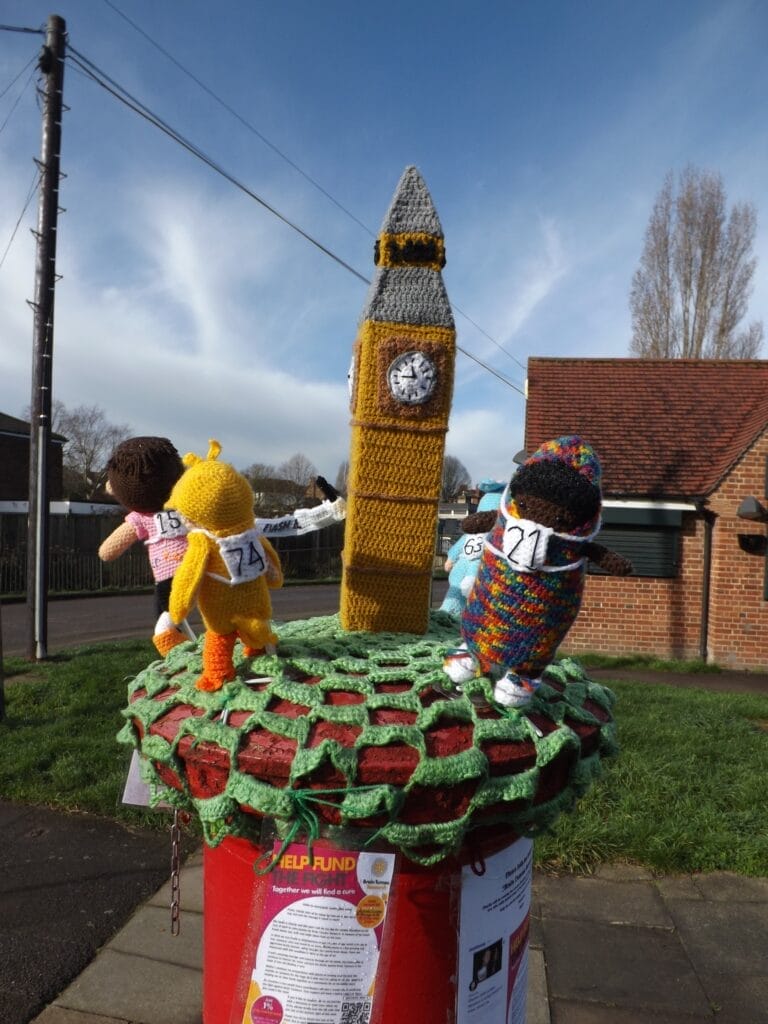 knitted postbox covers pattern